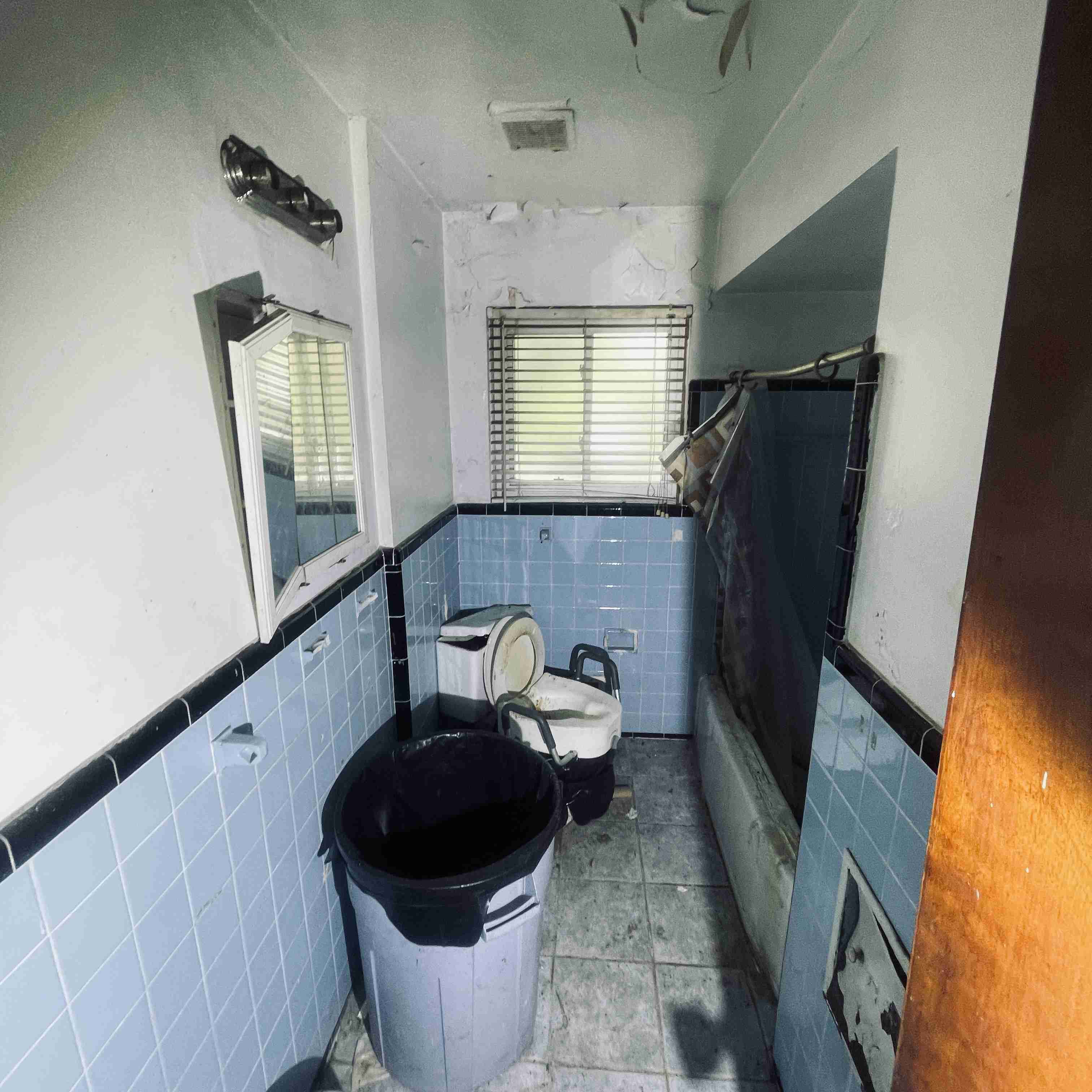 14241 Coyle (26).jpg